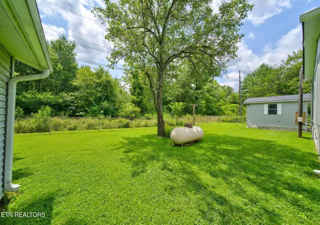 Homes for sale in Crossville, TN | 809 Spokane Ln, Crossville, TN 38572 | MLS# 1346220
