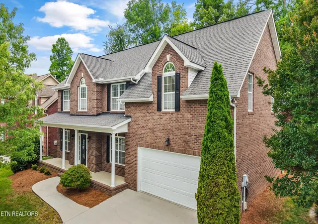 Homes for sale in Knoxville, TN | 8407 Harbor Cove Dr, Knoxville, TN 37938 | MLS# 1345788