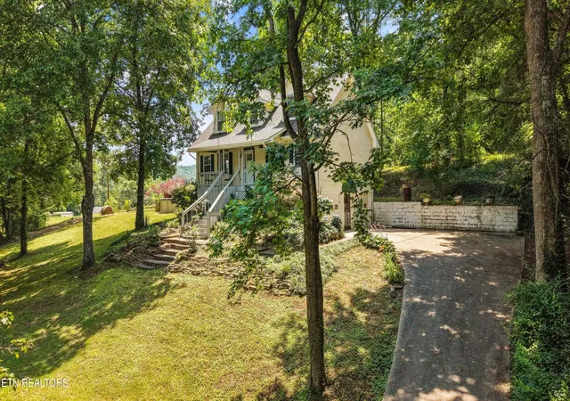 Homes for sale in Oliver Springs, TN | 250 Ollis Rd, Oliver Springs, TN 37840 | MLS# 1346164