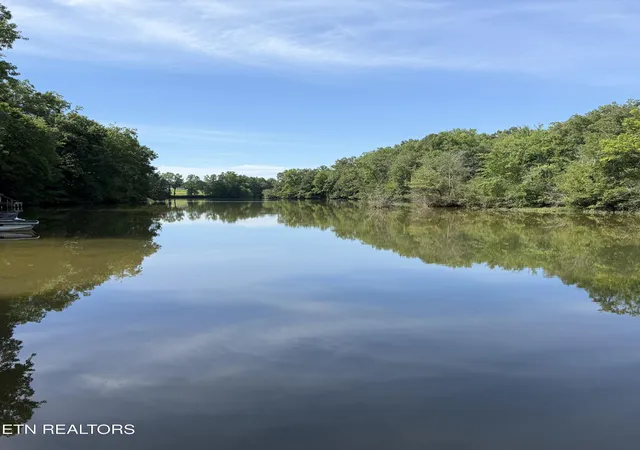 1st image of 104 Azalea Cir, Harriman, TN 37748 | MLS# 1345727