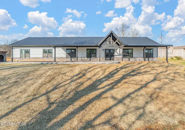 2nd image of 940 Thorngrove Pike, Strawberry Plains, TN 37871 | MLS# 1345731