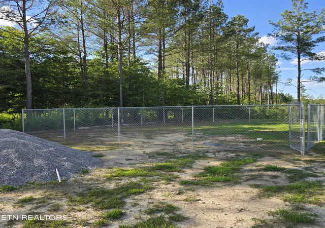 Homes for sale in Sunbright, TN | 15+/- Ac Red Hill Rd, Sunbright, TN 37872 | MLS# 1345730