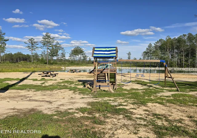 Homes for sale in Sunbright, TN | 15+/- Ac Red Hill Rd, Sunbright, TN 37872 | MLS# 1345730