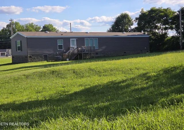 Homes for sale in Oneida, TN | 812 W 3Rd Ave, Oneida, TN 37841 | MLS# 1345809