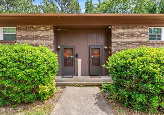 5th image of 8736 Gleason Dr, Knoxville, TN 37923 | MLS# 1346386