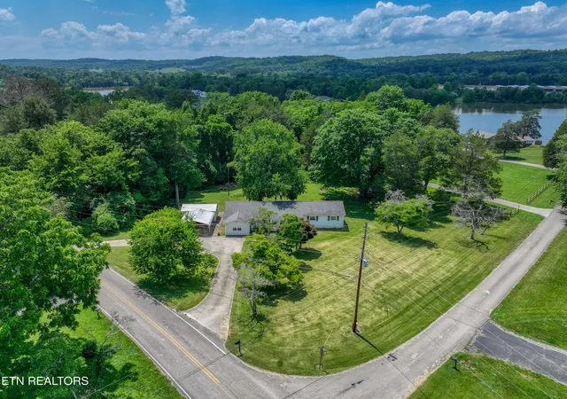 1st image of 307 Anglers Cove Rd, Kingston, TN 37763 | MLS# 1345795