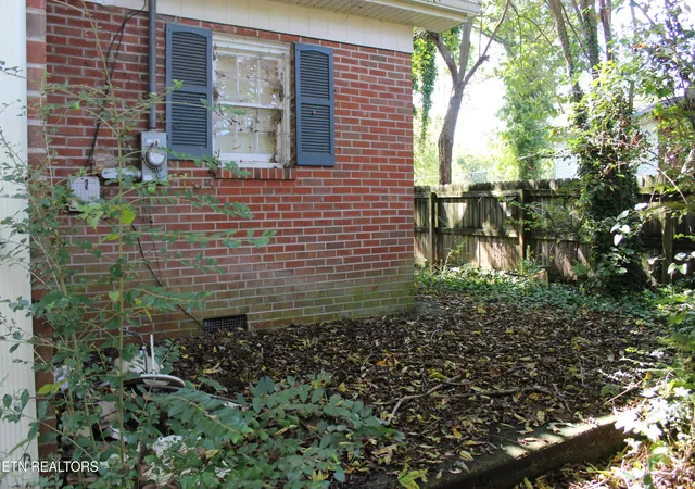 Photo 4 of Single family home for sale at 506 Wharf St, Loudon, TN 37774 | MLS# 1345786 | Listing updated on 2026-06-24