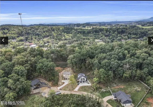 3rd image of 250 Clear Creek Rd, Kodak, TN 37764 | MLS# 1345780