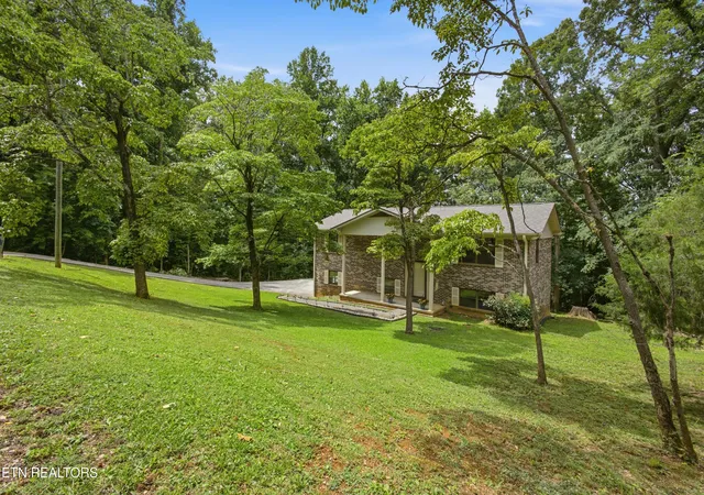 2nd image of 145 Green Hill Dr, Vonore, TN 37885 | MLS# 1346282