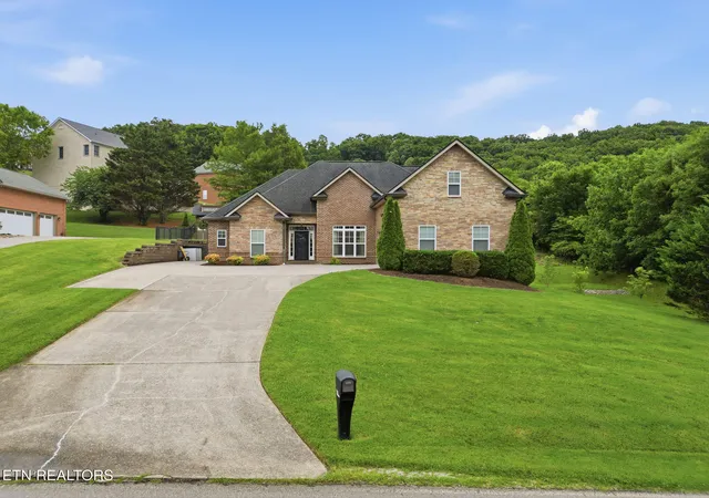 Photo 2 of Single family home for sale at 4324 Meredith Rd, Knoxville, TN 37921 | MLS# 1345900 | Listing updated on 2026-08-03