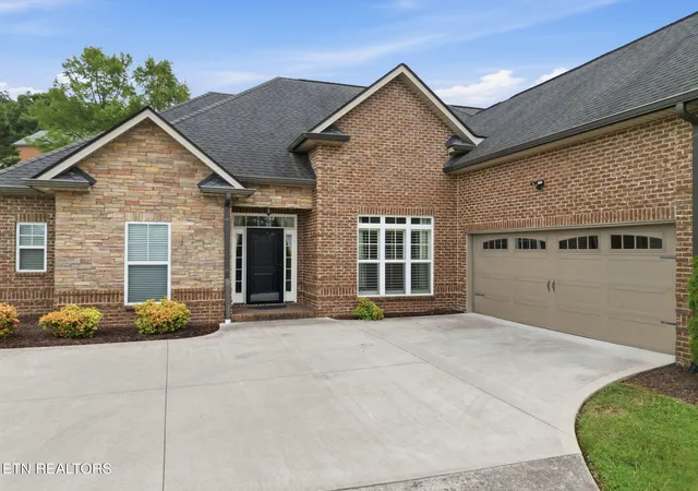 Photo 3 of Single family home for sale at 4324 Meredith Rd, Knoxville, TN 37921 | MLS# 1345900 | Listing updated on 2026-08-03