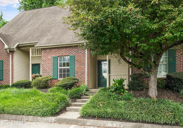 2nd image of 6913 Kings Crossing Wy, Knoxville, TN 37918 | MLS# 1345893