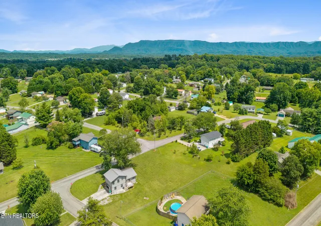 Homes for sale in Seymour, TN | 459 Water Oak Dr, Seymour, TN 37865 | MLS# 1347446