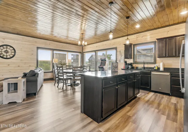 4th image of 1654 Veterans Blvd #42, Sevierville, TN 37862 | MLS# 1346128