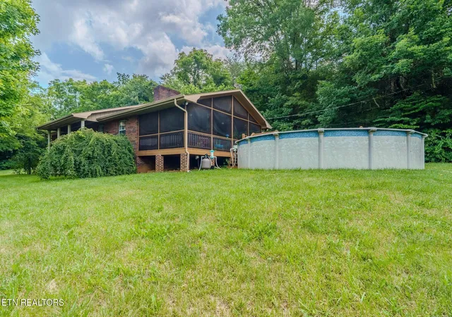 Photo 3 of Single family home for sale at 1207 Fagley Dr, Seymour, TN 37865 | MLS# 1347393 | Listing updated on 2026-09-03