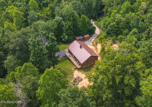 Homes for sale in Thorn Hill, TN | 2733 Rackum Rd, Thorn Hill, TN 37881 | MLS# 1345916