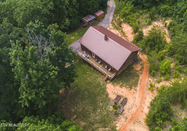Homes for sale in Thorn Hill, TN | 2733 Rackum Rd, Thorn Hill, TN 37881 | MLS# 1345916