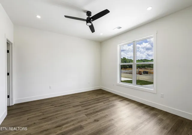 Photo 4 of Single family home for sale at 1345 Grace Ridge Dr, Sevierville, TN 37862 | MLS# 1345857 | Listing updated on 2026-10-28