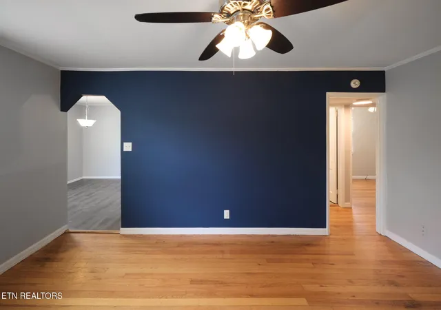 Photo 4 of Single family home for sale at 904 Henrietta Dr, Knoxville, TN 37912 | MLS# 1346021 | Listing updated on 2026-10-02
