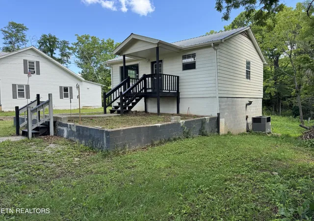 Homes for sale in Jamestown, TN | 314 & 316 Wheeler Ave, Jamestown, TN 38556 | MLS# 1345921