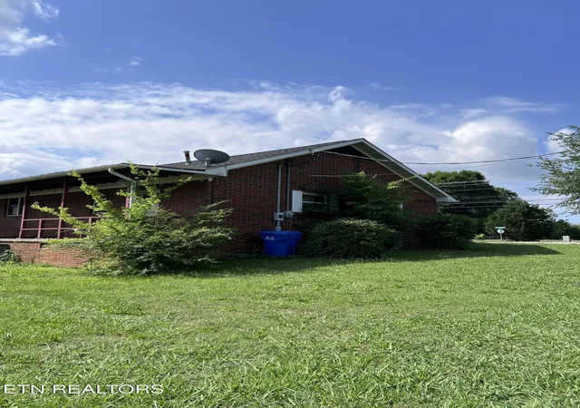 5th image of 1448/1448B Louisville Rd, Alcoa, TN 37701 | MLS# 1345971