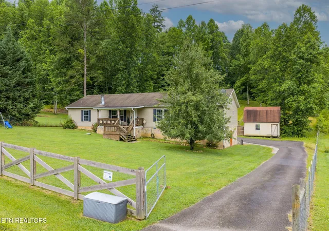 2nd image of 1921 Jerry Lynn Wy, Seymour, TN 37865 | MLS# 1345932