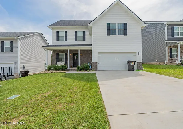 Homes for sale in Corryton, TN | 7645 Honey Oaks Rd, Corryton, TN 37721 | MLS# 1346178