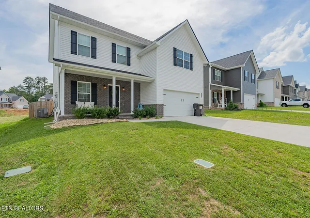 Homes for sale in Corryton, TN | 7645 Honey Oaks Rd, Corryton, TN 37721 | MLS# 1346178