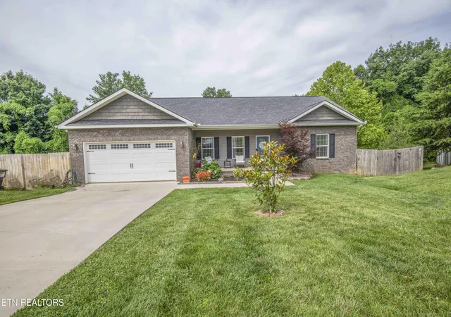 2nd image of 2000 Country Brook Ln, Knoxville, TN 37921 | MLS# 1345939