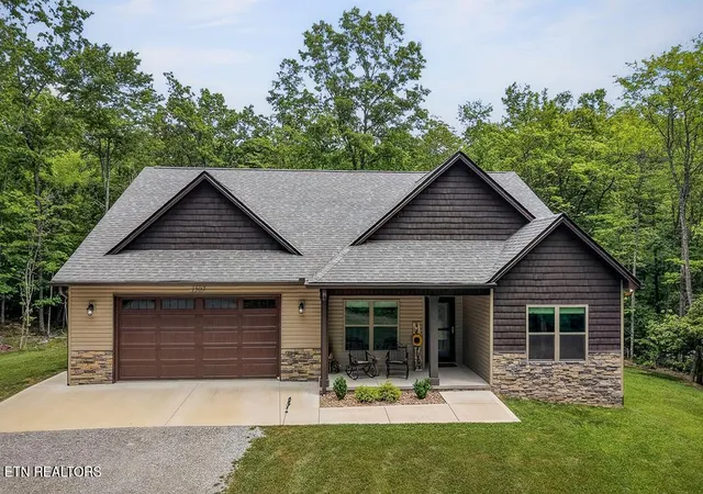 1st image of 1507 E Overlook Rd, Monterey, TN 38574 | MLS# 1346132