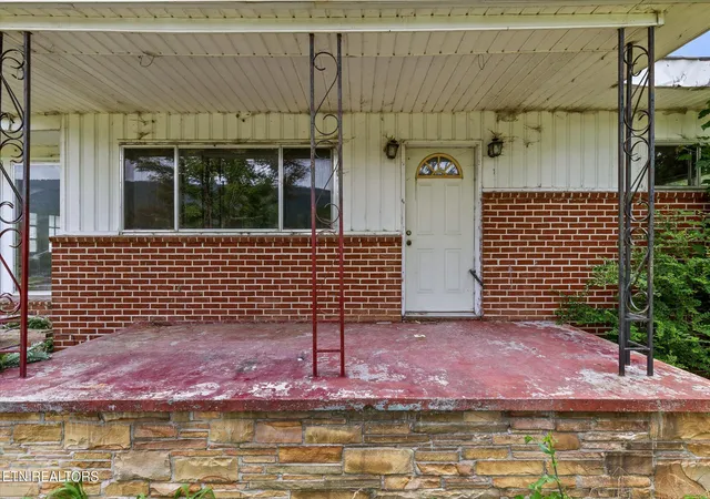 Homes for sale in Whitwell, TN | 145 Pecan St, Whitwell, TN 37397 | MLS# 1346375