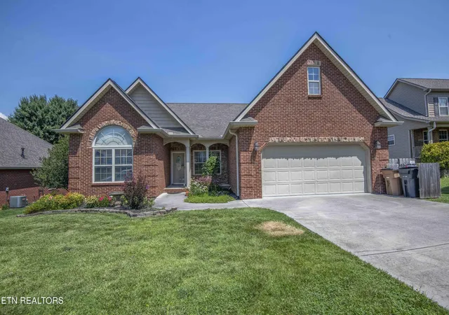 Homes for sale in Knoxville, TN | 5551 Meadow Wells Dr, Knoxville, TN 37924 | MLS# 1346142
