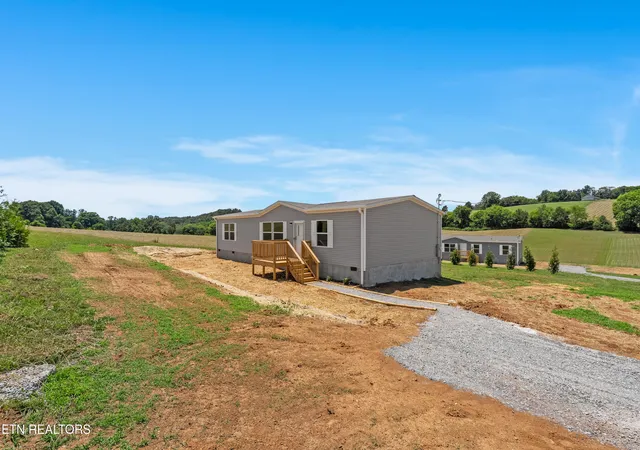 Homes for sale in Madisonville, TN | 279 Thompson Rd, Madisonville, TN 37354 | MLS# 1345984