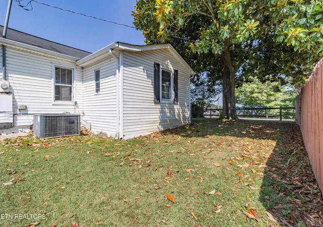4th image of 1812 Brook Ave, Maryville, TN 37801 | MLS# 1346147