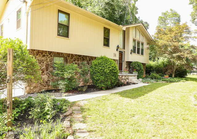 3rd image of 14 Newcastle Ln, Oak Ridge, TN 37830 | MLS# 1346222