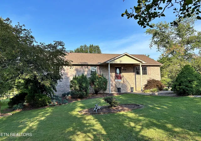 Homes for sale in Cumberland Gap, TN | 215 Courtney Cir, Cumberland Gap, TN 37724 | MLS# 1346026