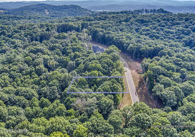 Photo 1 of Land for sale at 326 Flip Flop Way, Loudon, TN 37774 | MLS# 1346285 | Listing updated on 2026-10-11