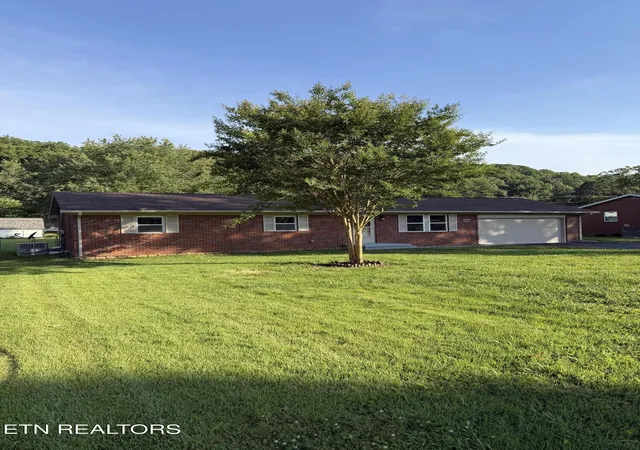 Homes for sale in Knoxville, TN | 4408 Genny Lynn Dr, Knoxville, TN 37918 | MLS# 1346050