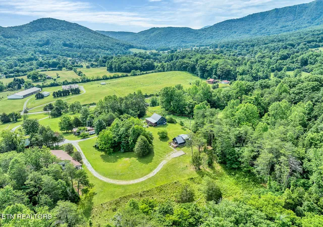 3rd image of 125/133 Westwing Cave Rd, Townsend, TN 37882 | MLS# 1346110