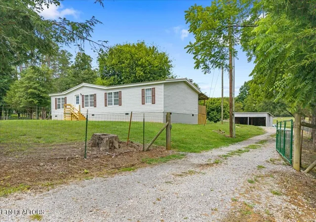 Homes for sale in Tellico Plains, TN | 1091 Fairview Rd, Tellico Plains, TN 37385 | MLS# 1346246