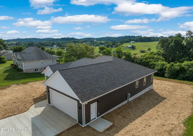 Homes for sale in Morristown, TN | 4203 Stansberry Rd, Morristown, TN 37813 | MLS# 1346251