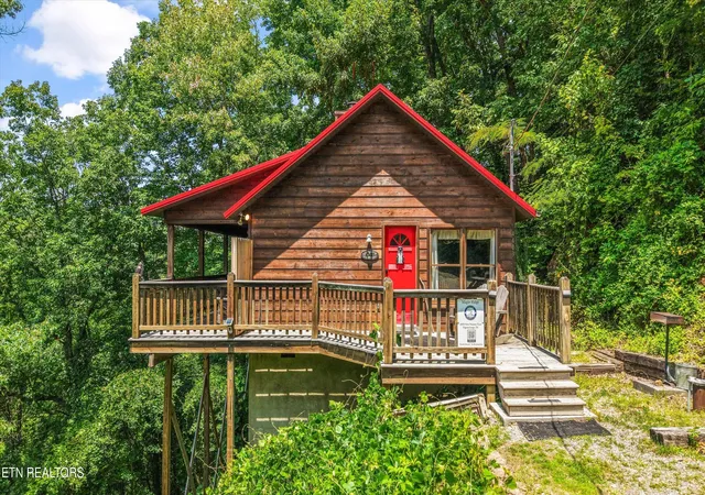 Photo 1 of Single family home for sale at 4403 New Pioneer Tr, Pigeon Forge, TN 37863 | MLS# 1346157 | Listing updated on 2026-06-26
