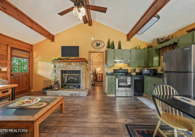 Photo 2 of Single family home for sale at 4403 New Pioneer Tr, Pigeon Forge, TN 37863 | MLS# 1346157 | Listing updated on 2026-06-26