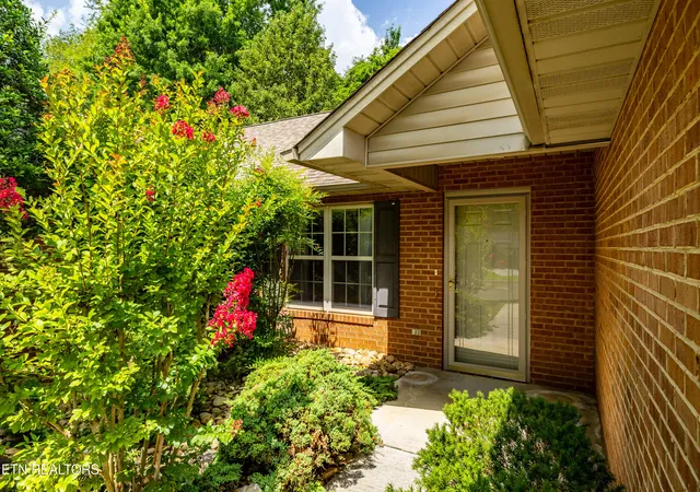 2nd image of 154 Manchester Dr, Maryville, TN 37803 | MLS# 1346861