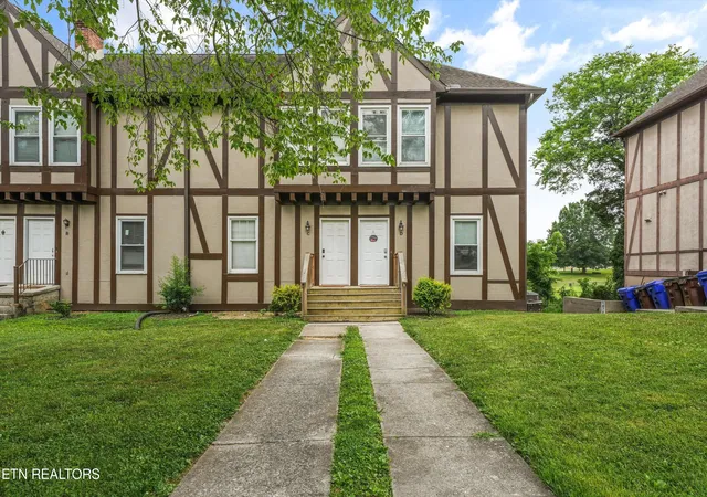 Homes for sale in Oak Ridge, TN | 105 Arcadia Ln #APT D, Oak Ridge, TN 37830 | MLS# 1346646