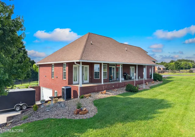 3rd image of 670 Burchfield Rd, Dandridge, TN 37725 | MLS# 1346369