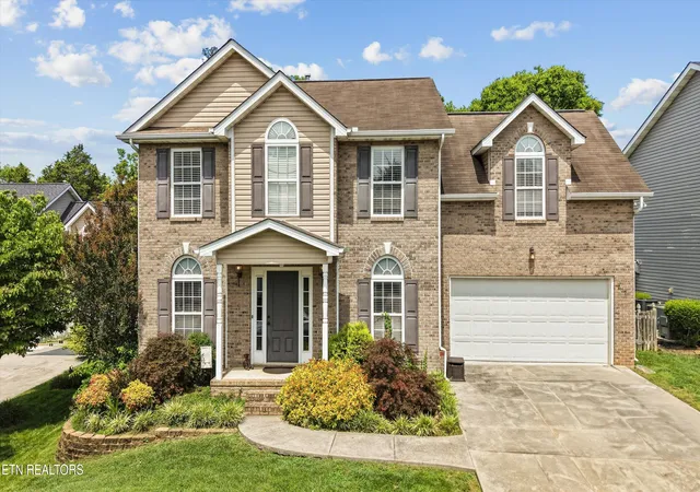 Photo 3 of Single family home for sale at 4713 Creekrock Ln, Knoxville, TN 37918 | MLS# 1346215 | Listing updated on 2026-09-07