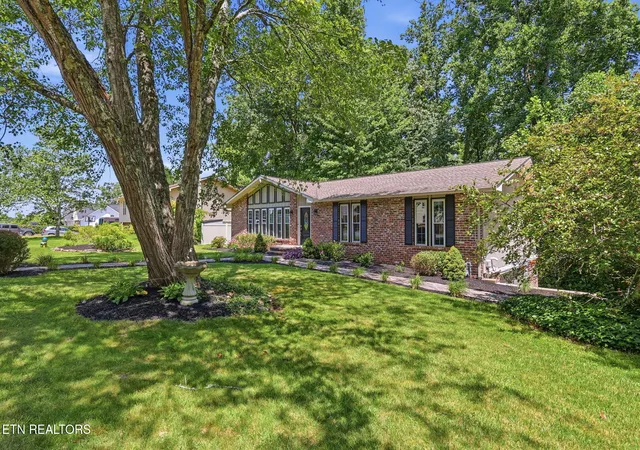 5th image of 211 Connors Cir, Oak Ridge, TN 37830 | MLS# 1346544