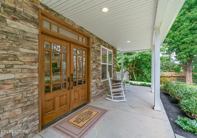 Photo 3 of Single family home for sale at 144 Wakefield Rd, Knoxville, TN 37922 | MLS# 1346206 | Listing updated on 2026-09-14