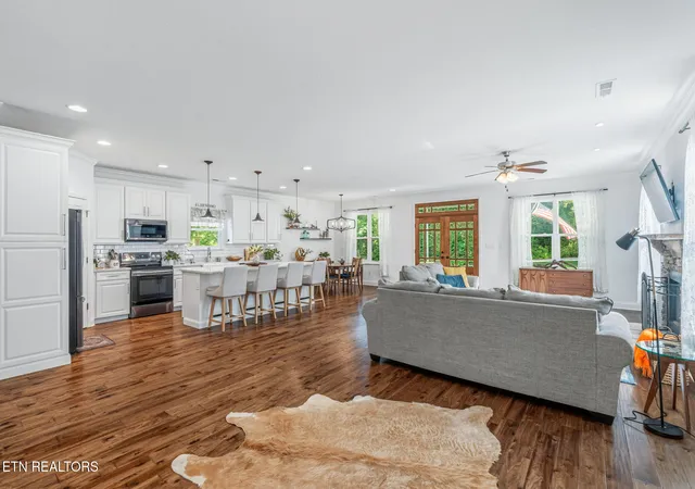 Photo 4 of Single family home for sale at 144 Wakefield Rd, Knoxville, TN 37922 | MLS# 1346206 | Listing updated on 2026-09-14